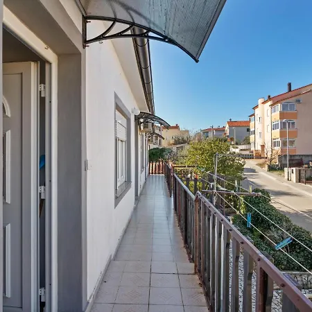 Quaint In With Balcony